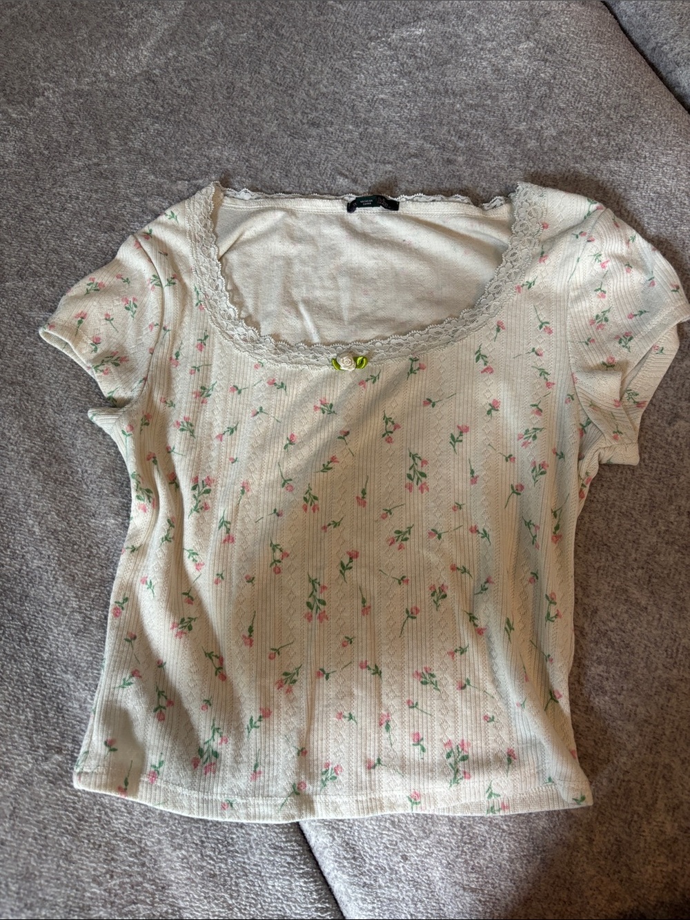 Floral Lace-Trim Short Sleeve Top - Cream with Pink Flowers